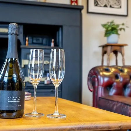 4 - The Kings * יורק